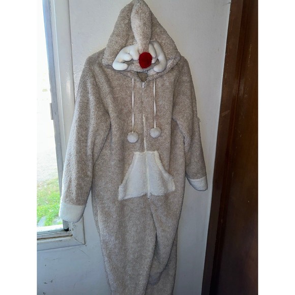It’s that time!! 🎄🤶Reindeer red nose onesie, ex-large, but fits more like a lg - Picture 2 of 9
